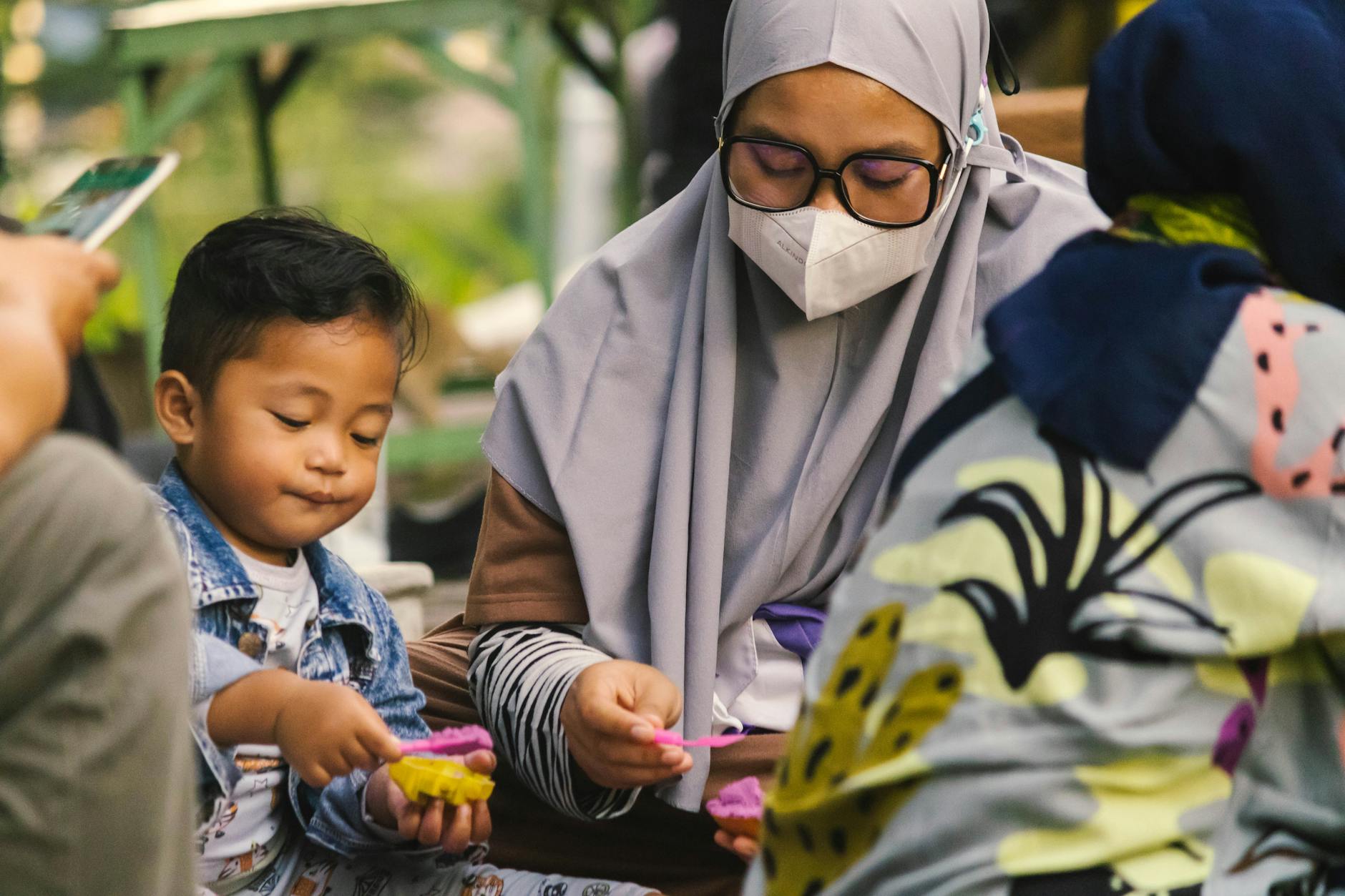 Hipnoterapi membantu anak susah makan, mengatasi tantrum, dan mengurangi kecanduan gadget di Banyuwangi