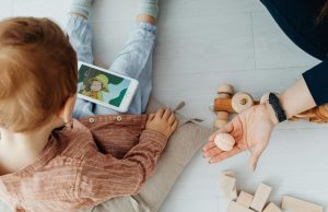 Solusi Hipnoterapi Anak Susah Makan dan Tantrum Karena Kecanduan Gadget di Lumajang dengan Metode GTM